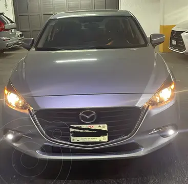 Mazda 3 Sedan i Touring Aut usado (2018) color Plata Sonic precio $198,000