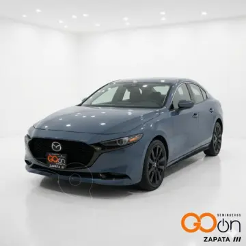 Mazda 3 Sedan Signature usado (2025) color MAZDPOLYMETAL GRAY METALLIC precio $479,900