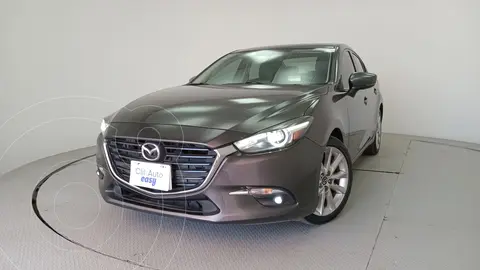 foto Mazda 3 Sedán i Aut usado (2017) color Gris Titanio precio $219,000