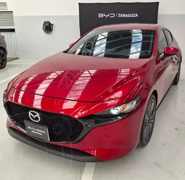 Mazda 3 Sedan i Sport usado (2024) color Rojo precio $355,000