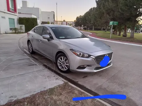 Mazda 3 Sedan i Touring usado (2017) color Gris Titanio precio $270,000