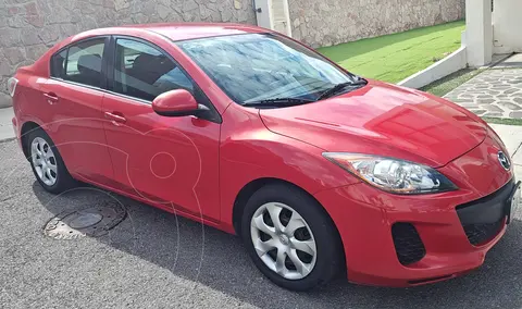 Mazda 3 Sedan i Touring Aut usado (2013) color Rojo Fugaz precio $145,000