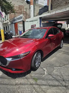 Mazda 3 Sedan s Grand Touring Aut usado (2021) color Rojo Fugaz precio $400,000