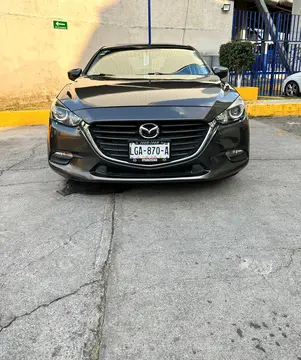 Mazda 3 Sedan i Touring usado (2017) color Gris Oscuro precio $265,000