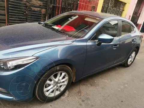 foto Mazda 3 Sedán 1.6L Core usado (2019) color Azul precio u$s14,500