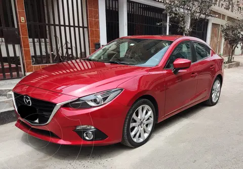 Mazda 3 Sedan 2.5L High usado (2015) color Rojo precio u$s15,000