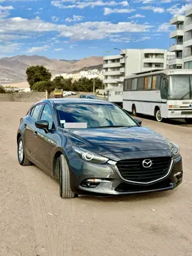 Mazda 3 Sport 2.0L V usado (2019) color Gris Titanio precio $12.000.000