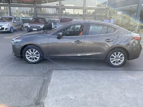 Mazda 3 1.6 S Aut usado (2019) color Gris precio $10.990.000