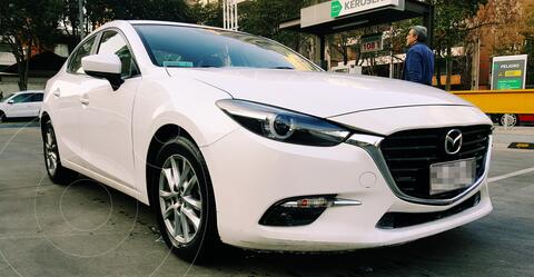 Mazda 3 2.0L S usado (2018) color Blanco precio $14.990.000