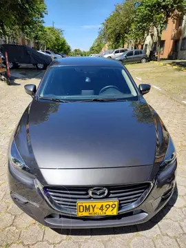 Mazda 3 Touring usado (2017) color Gris precio $65.000.000