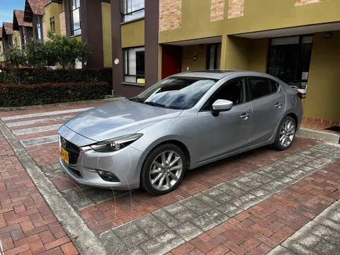Mazda 3 Grand Touring Aut usado (2017) color Plata precio $70.000.000