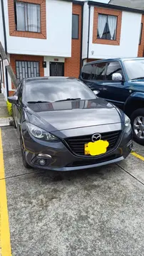 Mazda 3 Touring usado (2016) color Gris Meteoro precio $53.500.000