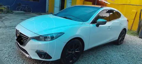 Mazda 3 Touring usado (2016) color Blanco precio $55.000.000