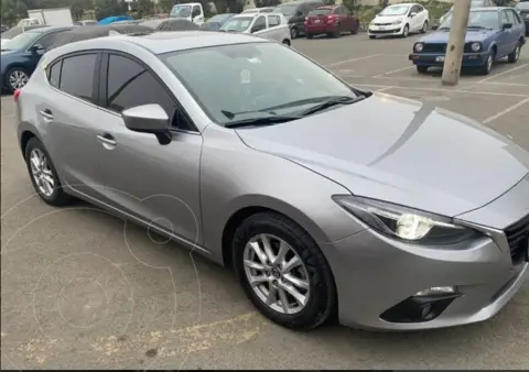 Mazda 3 Sport 2.0L Aut usado (2016) color Plata precio u$s7.000