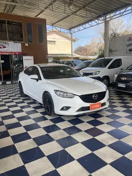 Mazda 6  2.0 V Aut usado (2014) color Blanco Mica precio $12.990.000
