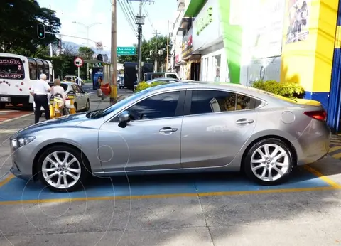 Mazda 6  2.5 V Aut usado (2015) color Gris precio $10.000.000