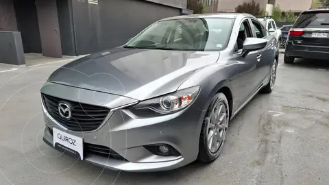 Mazda 6  2.0 V Aut usado (2014) color Plata precio $9.980.000