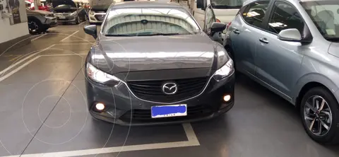 Mazda 6  2.0 V Aut usado (2014) color Gris precio $9.500.000