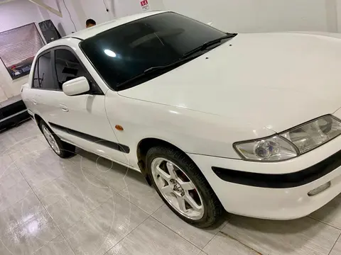 Mazda 626 nuevo milenio usado (2003) color Blanco precio $17.500.000