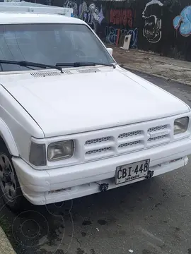 Mazda B2200 4X2 Cabina Sencilla usado (1963) color Blanco precio $25.000.000