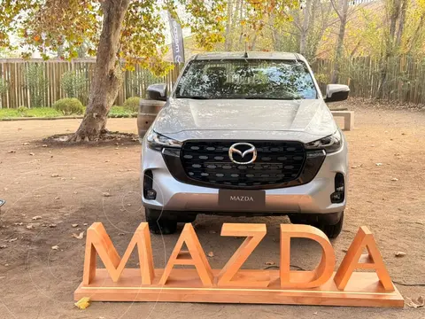 Mazda BT-50 3.0L 4x4 High Aut nuevo color Rojo financiado en cuotas(pie $7.900.000)