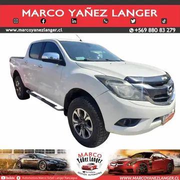 Mazda BT-50 2.2 SDX 4x2 usado (2017) color Blanco precio $14.990.000