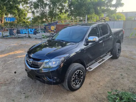 Mazda BT-50 3.2L 4x4 Full usado (2020) color Negro precio u$s31.700