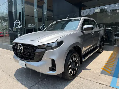 Mazda BT-50 Signature usado (2025) color Plata precio $627,000