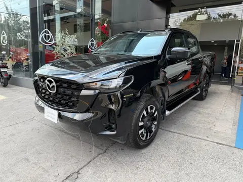 Mazda BT-50 Signature usado (2025) color Negro precio $677,000