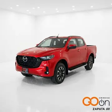 Mazda BT-50 SIGNATURE 4X4 usado (2025) color MAZROJO SOLAR precio $555,000