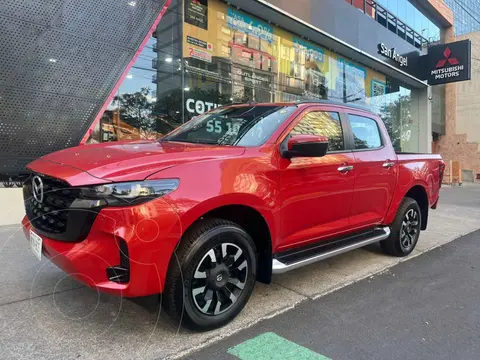 Mazda BT-50 Signature usado (2025) color Naranja precio $640,000
