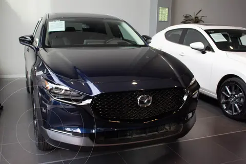 Mazda CX-30 Signature nuevo color Negro precio $557,900