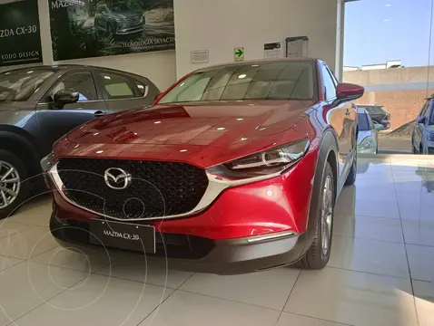 Mazda CX-30 Core Aut usado (2025) color Rojo precio u$s25,990