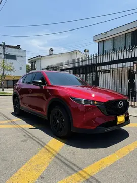 Mazda CX-5 2.0L Touring 4x2 Aut usado (2023) color Rojo precio $122.000.000