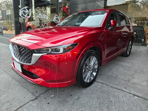 Mazda CX-5 Signature usado (2024) color Rojo precio $559,000