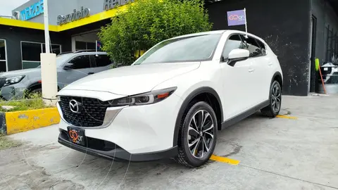 Mazda CX-5 s Grand Touring usado (2023) color Blanco financiado en mensualidades(enganche $128,892 mensualidades desde $9,856)