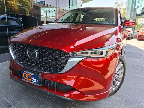 Mazda CX-5 Signature usado (2025) color Rojo precio $649,000