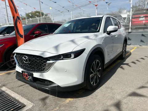 Mazda CX-5 Signature usado (2023) color Blanco precio $535,000