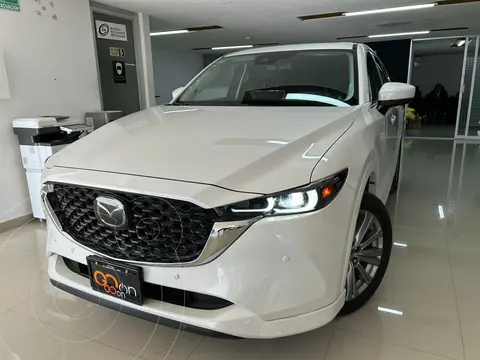 Mazda CX-5 Signature usado (2024) color Blanco financiado en mensualidades(enganche $166,225 mensualidades desde $12,711)