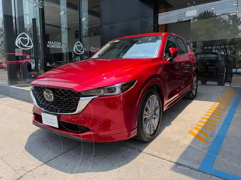 Mazda CX-5 Signature usado (2025) color Rojo precio $579,000