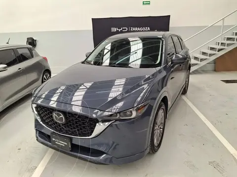 Mazda CX-5 Signature usado (2025) color Gris precio $555,000