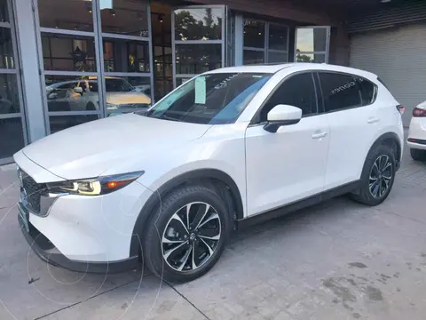 foto Mazda CX-5 Signature usado (2023) color Blanco precio $430,000