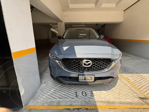 Mazda CX-5 Signature usado (2023) color Gris precio $550,000