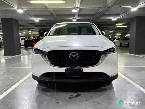 Mazda CX-5 Signature usado (2023) color Blanco precio $487,000