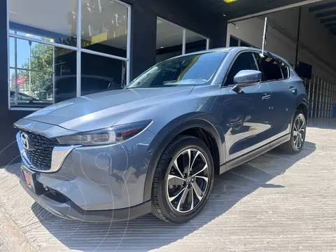 Mazda CX-5 Signature usado (2022) color Gris financiado en mensualidades(enganche $136,250 mensualidades desde $10,419)
