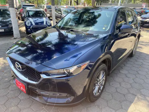 foto Mazda CX-5 2.0L iSport usado (2020) color Azul precio $417,000