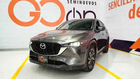 Mazda CX-5 Signature usado (2023) color Gris Oscuro precio $489,000