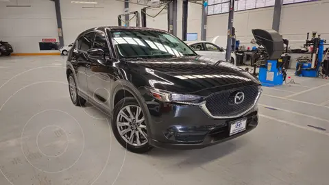 Mazda CX-5 s Grand Touring usado (2021) color Negro precio $409,900