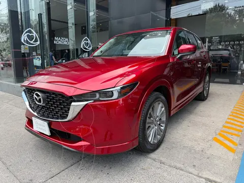 Mazda CX-5 Signature usado (2025) color Rojo precio $579,000