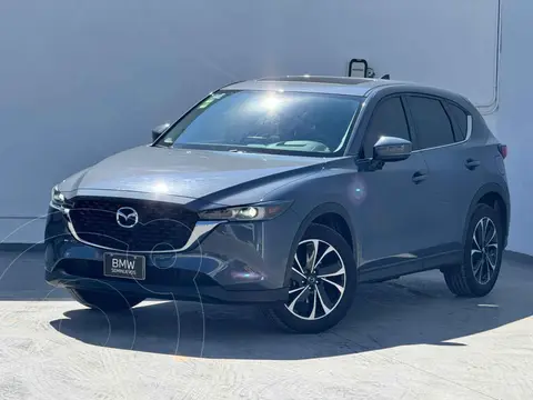 Mazda CX-5 Signature usado (2022) color Gris financiado en mensualidades(enganche $98,780 mensualidades desde $9,745)